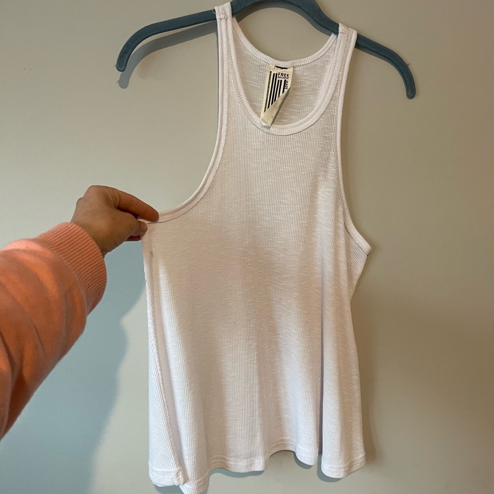 white tank